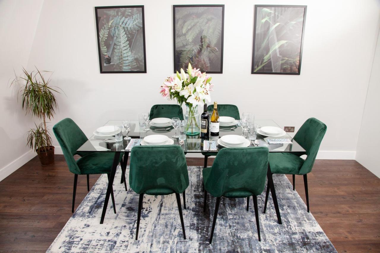 High Life Serviced Apartments - Old Town สวินดอน ภายนอก รูปภาพ