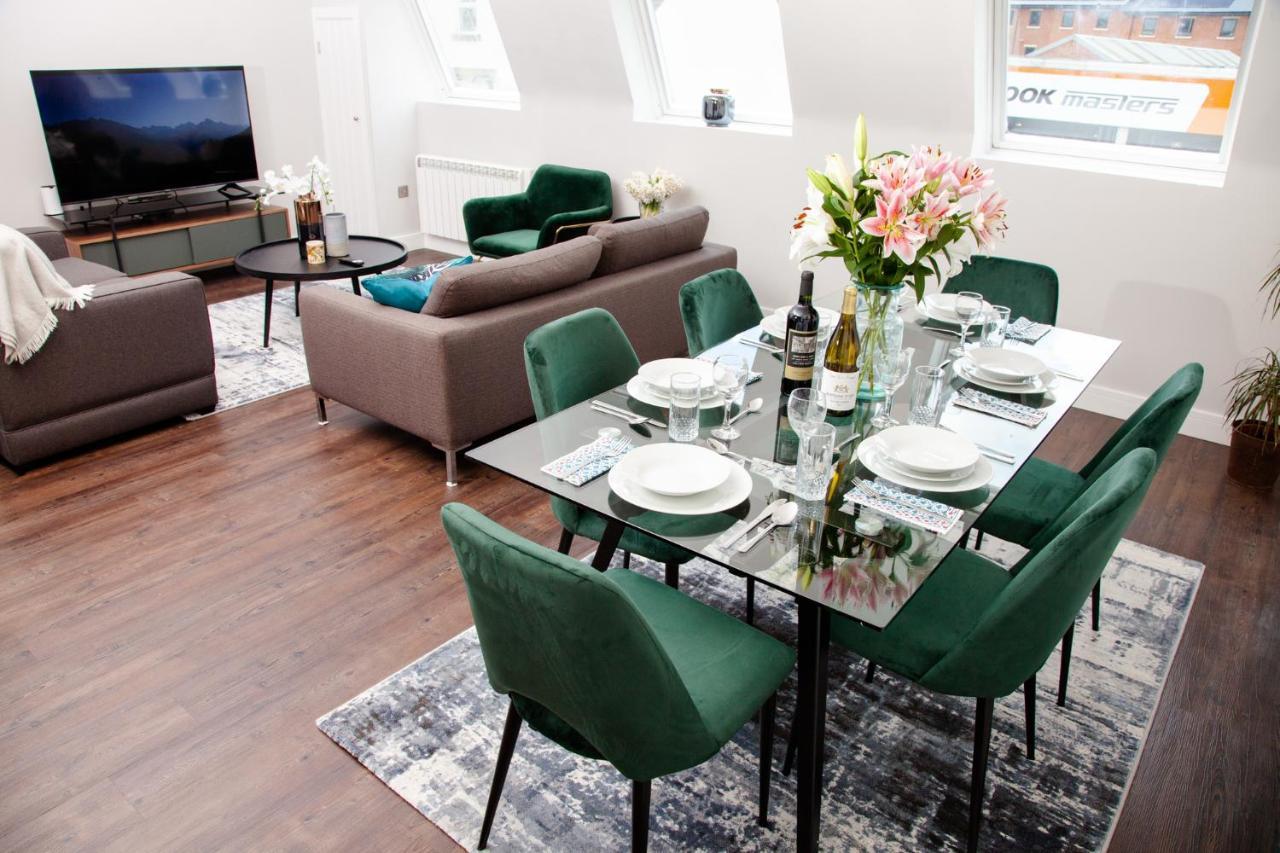 High Life Serviced Apartments - Old Town สวินดอน ภายนอก รูปภาพ
