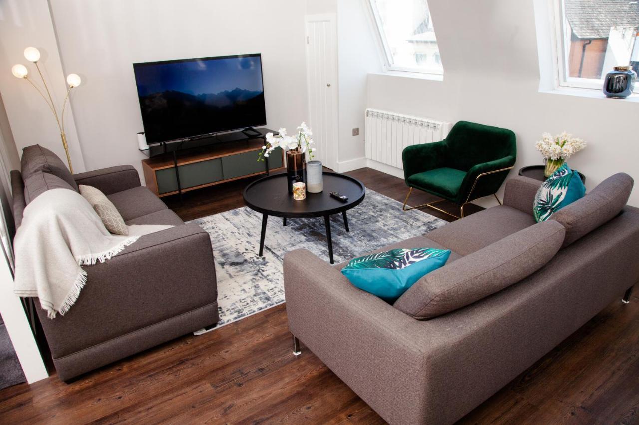 High Life Serviced Apartments - Old Town สวินดอน ภายนอก รูปภาพ